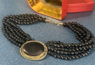 ELEGANCKI CZARNY NASZYJNIK OBROŻA PRZY SZYI - W SREBRNEJ OPRAWIE