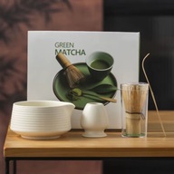 ZESTAW PREZENTOWY DO HERBATY MATCHA CZARKA MIOTEŁKA PODSTAWKA ŁYŻECZKA 4EL.