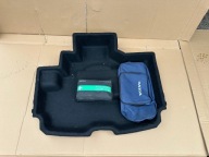 OSŁONA WNĘKI KOŁA TAPICERKA BAGAŻNIKA APTECZKA HYBRID VOLVO XC60 II