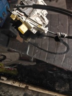 Zamek tylnych lewych drzwi Passat b6 304839015A