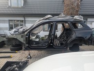 VOLVO XC60 II ĆWIARTKA LEWY TYŁ BŁOTNIK TYLNY PRÓG SŁUPEK 717