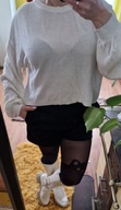 Luźny kremowy krótki sweter Bershka S