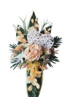 Stroik Cmentarz Serce Wiklina W Liliach Goździkach Stojący