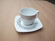 6 PORCELANOWYCH FILIŻANEK Z PODSTAWKAMI WAŁBRZYCH