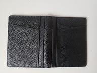 Śliczne etui na karty kredytowe czarne skórzane