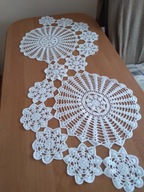 piękny obrus szydełkowy