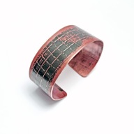 Bransoleta z miedzi 3,3cm szerokości. Faktura gobelinu. Ręczna robota.