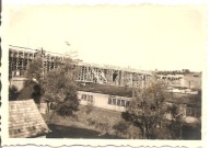 DRUGA WOJNA ŚWIATOWA - MOST FLAGA SWASTYKA -zdjęcie -mały format