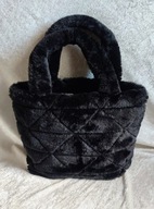 Super modna czarna torebka Prada