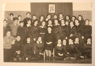 Warszawa XII 1957 rok - CIEKAWE ZDJĘCIE KLASOWE, 134 x 92 mm