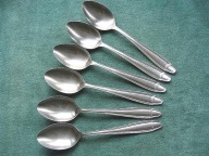 GERLACH : ŁYŻKI obiadowe wz. BAKELIT okuty odmiana PAZNOKIETKI