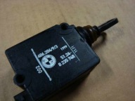 8235748 SIŁOWNIK CENTRALNEGO ZAMKA KLAPY BAGAŻNIKA TYLNEJ TYL - BMW 7 E38