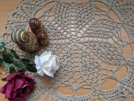 Obrus serwetka szydełkowe rękodzieło serwetki misterne cacko śr65