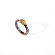 Pierścień z miedzi i mosiądzu. Jak z wyspy dębów.