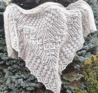 Gotowa chusta ażurowa- Filigranowa