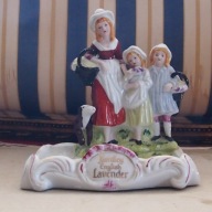 Mydelniczka - Yardley English Lavender.