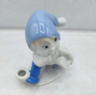 PORCELANA świecznik chłopiec w stroju SMERFA 9cm