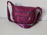 Śliczna torebka Soyater bardzo pakowna