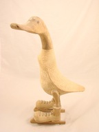 DUŻA FIGURKA Z DREWNA KACZKA NA ŁYŻWACH DCUK 43 CM