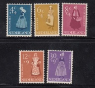 HOLANDIA Mi 712-716 STROJE LUDOWE seria z 1958