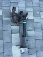 Toyota Corolla Cross AWD zwrotnica tylna prawa