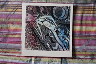 Na łące. 30 × 30 cm. 2025 r. (linoryt kol.)