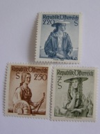 Austria - kobiece stroje ludowe - Mi. 978-80 **