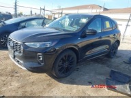 Ford Kuga 2024 r., 2,0L ST-LINE ELITE 2.0 Benzyna 250KM
