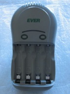 Ładowarka Ever E-100 do akumulatorków R3/R6