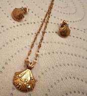 KOMPLET NASZYJNIK KOLCZYKI ZESTAW MUSZLA MUSZELKA H2O cyrkoniami święta