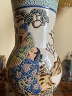 CERAMICZNY SCENOWY DEKOROWANY WAZON 32 cm