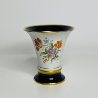 Royal Dux wazon biel i kobalt dekor kwiatowy 10 cm