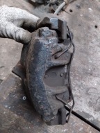 Zacisk prawy przedni Octavia II Audi A3 8P Golf V tarcza 288mm z jarzmem