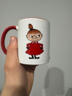 Nowy kubek Muminki Mała Mi 330 ml biały/czerwony mała wada nadruku prezent