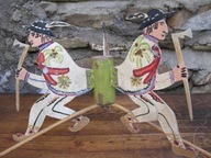 PRL- Stary ciężki metalowy stojak pod choinkę _GÓRALE