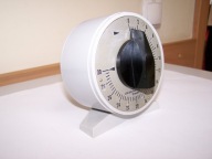 MINUTNIK MECHANICZNY 30 MINUTOWY Z 1965 ROKU.