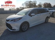 Toyota Sienna XLE 2022 2.5 Hybryda 245KM