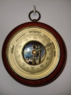Piękny okrągły barometr w zdobionej obudowie