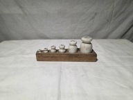 Stare odważniki porcelanowe z okresu Prl-u w etui - zestaw 1/2-20dkg