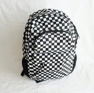 Polski plecak lekki zgrabny funkcjonalny w kratkę