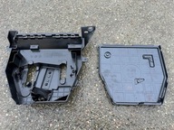 Volvo XC60 II 2023 osłona obudowa podstawa sterownika komputera przód