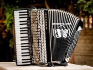 Akordeo Hpohner Atlantic IV De Luxe 120 basów 4 chóry