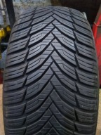 Ceat 4SeasonDrive 215/45 R17 8,1mm