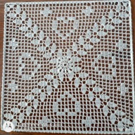 Serwetka .szydełk.na obręczy met.30 x 30 cm