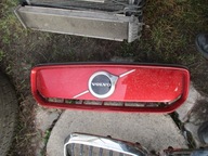 GRILL ATRAPA VOLVO XC40 ELEKTRYK RECHARGE KAMERA RADAR GRZANY FUSION RED
