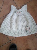 sukieneczka na szydelku dla dziecka