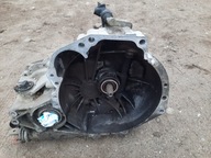 Nissan almera tino 1,8 benzyna 2005 r. manualna skrzynia biegów