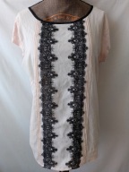 Bluzka jasnobrzoskwiniowa ozdobiona czarną koronką - M/L