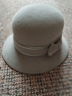 Kapelusz damski z rondem jasnoszary