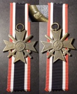 Kriegsverdienstkreuz 2 klasy z mieczami. KVK Krzyż zasługi sygnowany 4